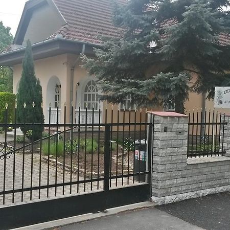 Hotel Ezust Fenyo Vendeghaz Siófok Exteriér fotografie